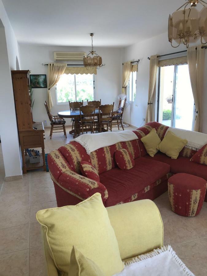 Lilly Pegeia Exterior foto